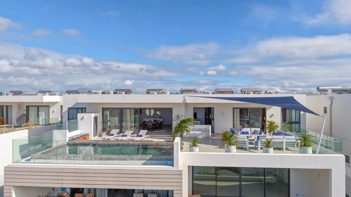 Penthouse de luxe avec vue mer à vendre à Grand Gaube, Île Maurice