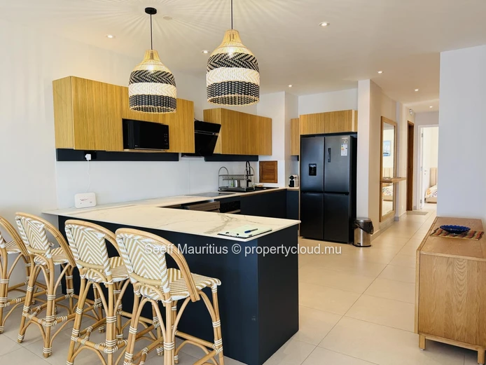Stunning Sea Views – Exquisite 3-Bedroom Apartment