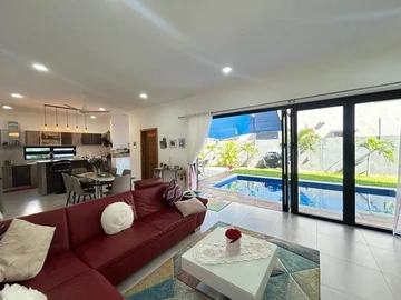 4 Bedroom Villa