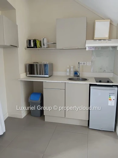 Charmant Duplex à Vendre à Trou aux Biches – Emplacement Idéal