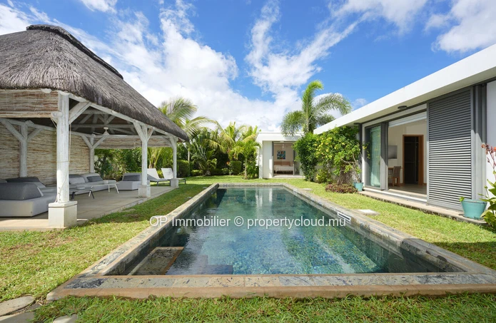 Modern 4 bedroom villa with private pool in the heart of Grand Baie