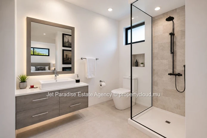 Appartement Duplex Pieds dans l’Eau sur Plan à Vendre