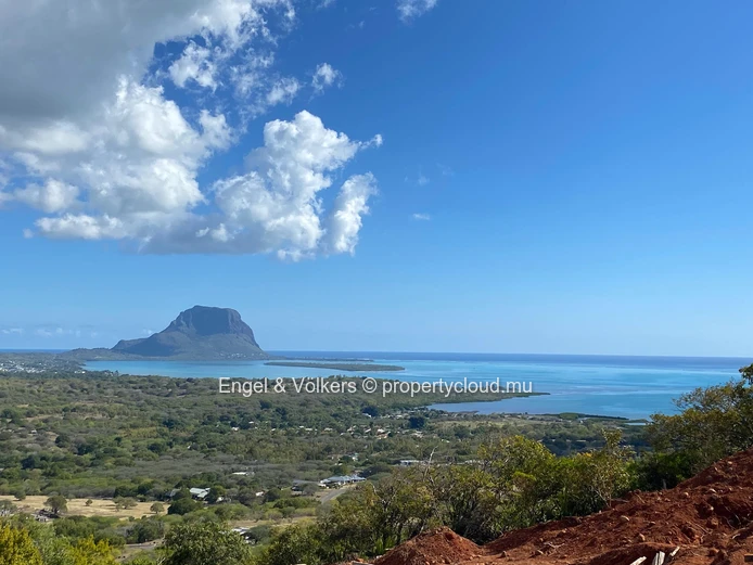 Luxury Villa with stunning view in the West