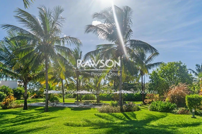 3-Bedroom Duplex | Waterfront | Private Pool | Sea View Rooftop | Calodyne