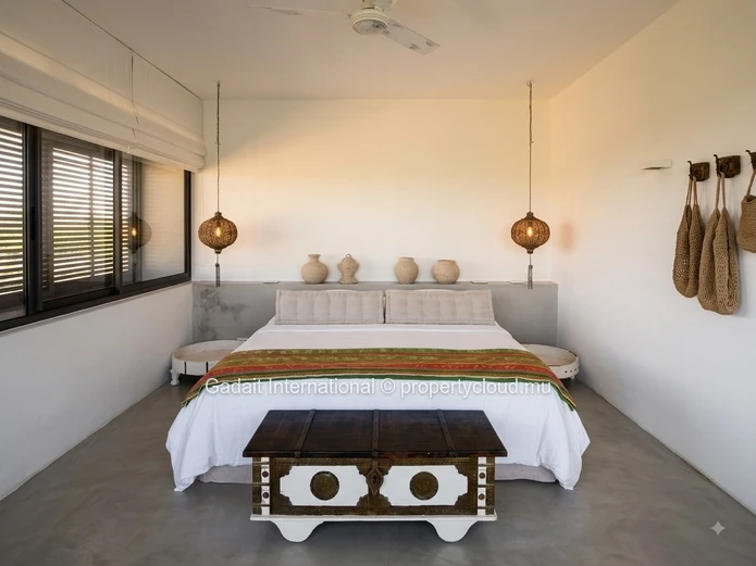 Long-Term Rental in Cap Malheureux – 4-Bedroom Villa with Pool Just Steps from the Sea