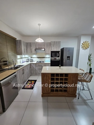 Townhouse for Rent – Flic-en-Flac