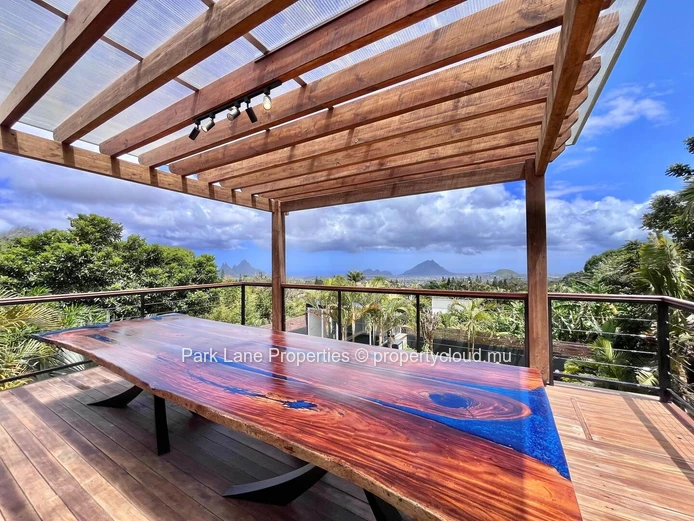 Maison contemporaine à vendre à Floréal – Emplacement d’exception