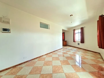 Maison de 6 Chambres