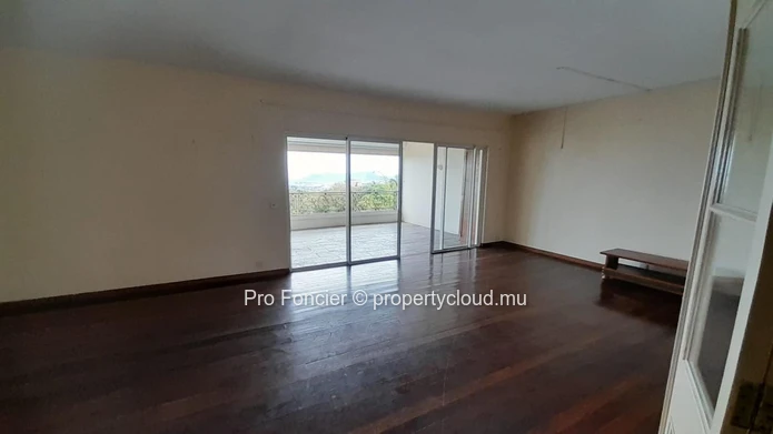 Apartment for sale in Floreal - Well maintained
