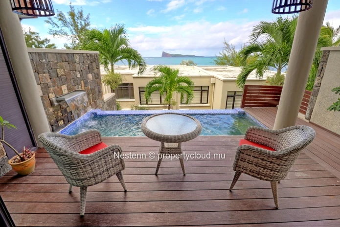 Vue mer imprenable & élégance tropicale