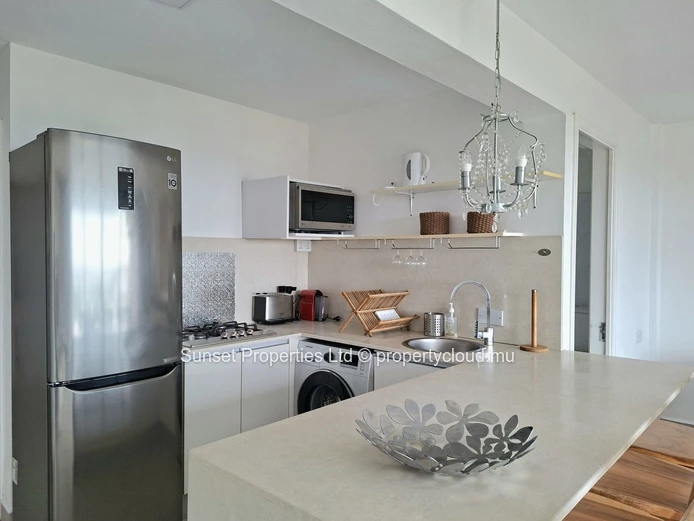 Sea view apartment | 2 bedrooms | 450m from the beach