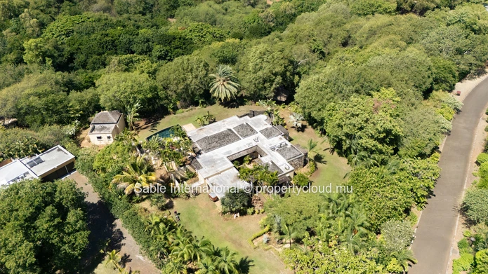 Villa entièrement rénovée au sein du Domaine Golfique de Tamarina