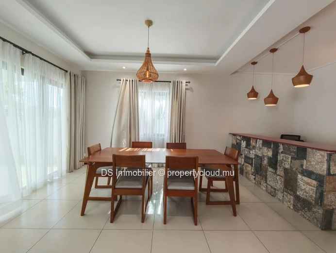 Villa for rent - Mon Choisy