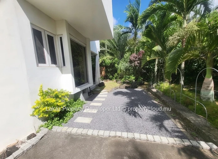 3-Bedroom Semi-Furnished Apartment with Garden in Vale