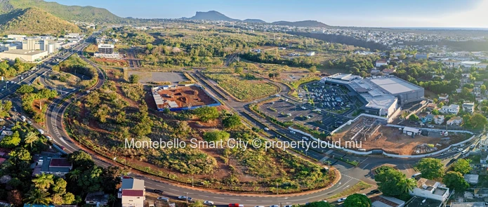 3,862 m² of fully serviced commercial land