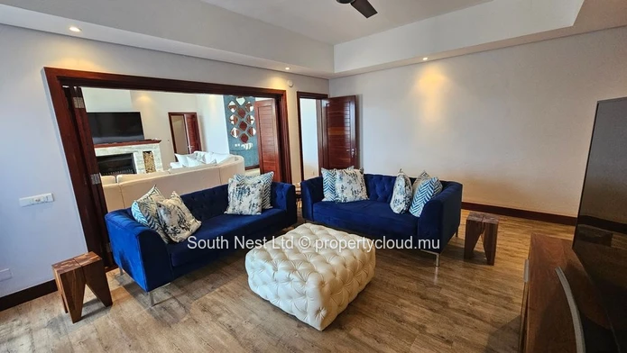 Luxury 5-Bedroom Sea View Villa in Bel Ombre Golf Estate