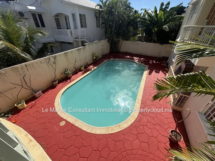 Appartement 3 chambres de 120 m² avec piscine à vendre à Albion