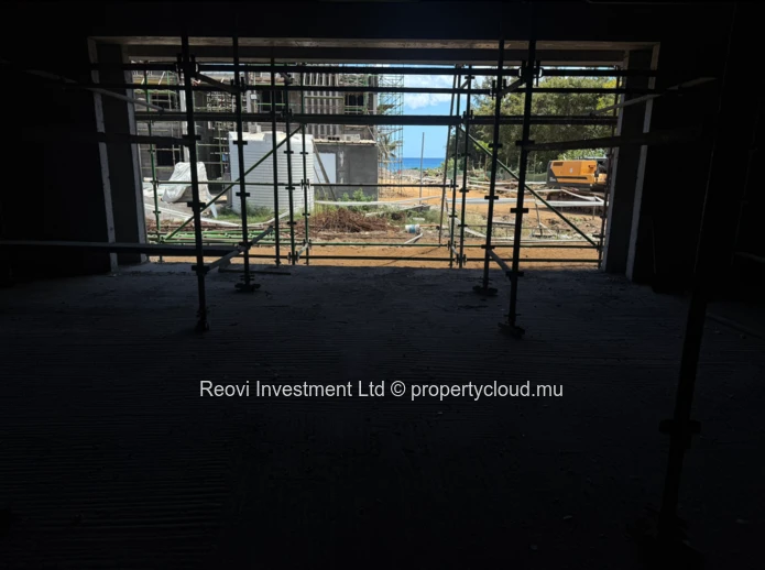 Freehold Beachfront Apartment in Tamarin