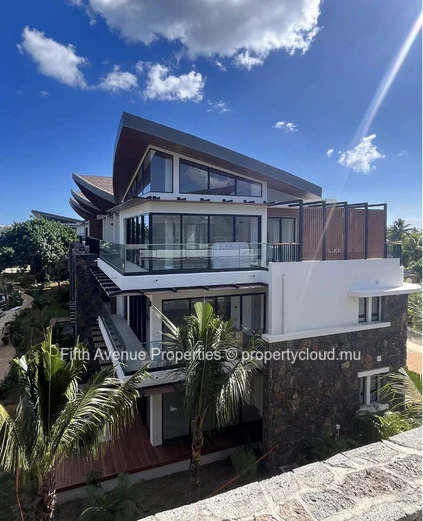 FLIC EN FLAC - 4 Bedrooms Penthouse