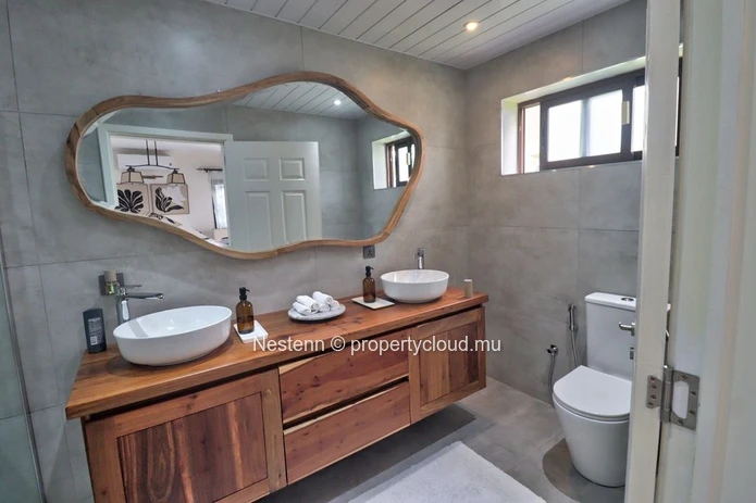 Modern single-storey villa with 3 bedrooms