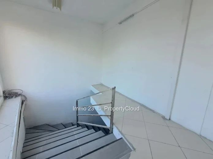 Emplacement commercial - 196m2 - Curepipe