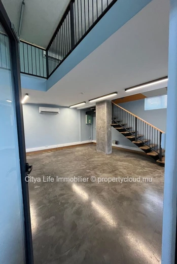 Bureaux à louer à Pointe aux Canonniers – 60 m² lumineux et fonctionnels