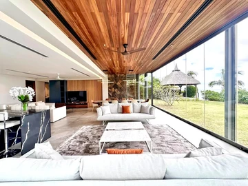 4 Bedroom Villa
