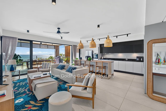 Penthouse d’exception avec vue mer à vendre | Pointe aux Canonniers, Île Maurice