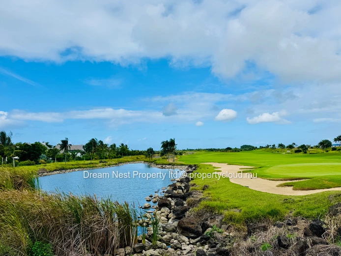 Exceptional Homesite in Les Allées du Golf – Mont Choisy