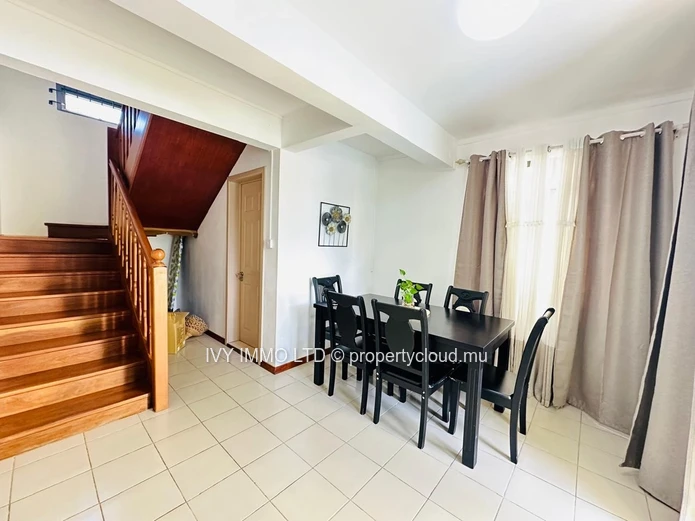 Duplex For Rent – Pereybère