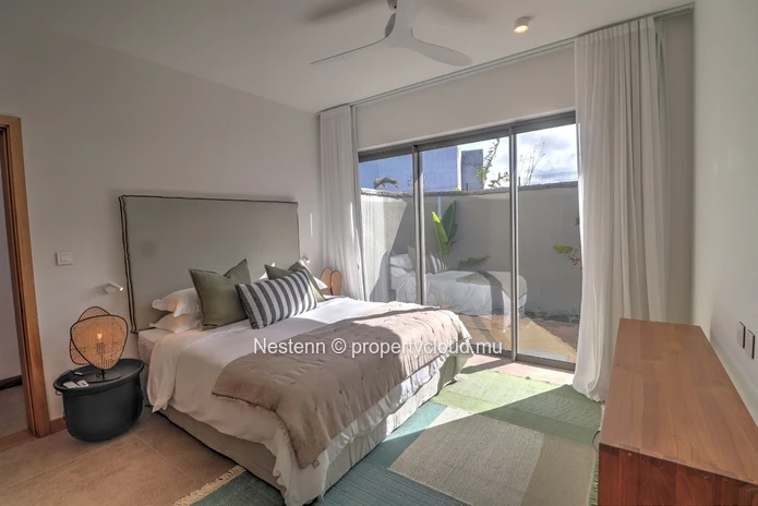 4-bed villa with a modern architecture in a prestigious golf estate