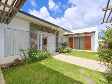 5 Bedroom Villa