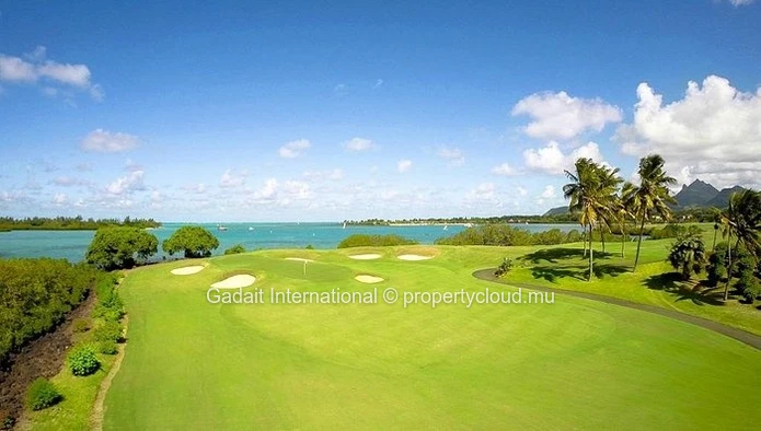 3-bedroom townhouse for sale in Anahita, with golf views, private pool, and smart home technology