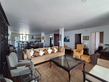4 Bedroom Apartment