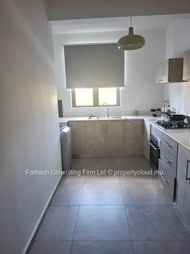 Modern 2 bedrooms apartment available 