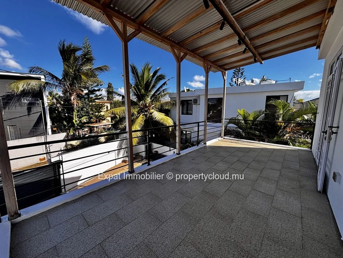 Villa Neuve 3 Chambres En Suite Avec Piscine – Pereybère