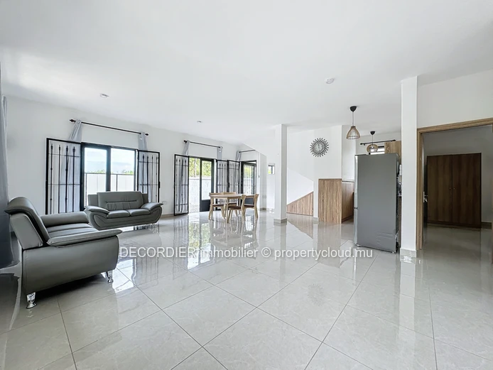 Appartement neuf situé au rez-de-chaussée à 6 min à pieds de Grand Baie La Croisette (Mandat exclusif)