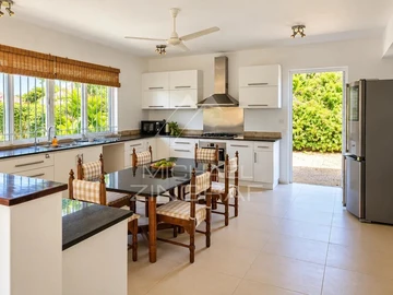 4 Bedroom Villa