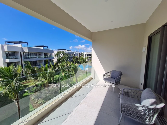 Beautifully Appointed 2-Bedroom Penthouse with Private Rooftop Pool for Sale in Pointe aux Canonniers