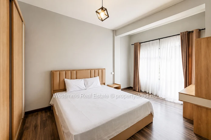 Appartement récent de 120 m² et 3 chambres en suite à louer au cœur de Curepipe