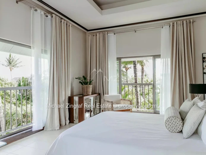 Superb villa in Golf Estate