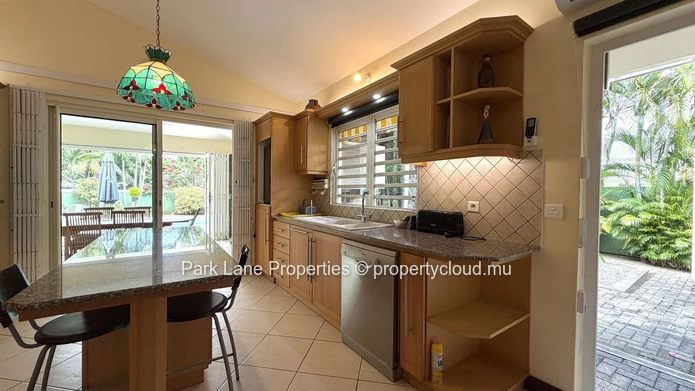 Belle Maison à Louer dans un Domaine Sécurisé