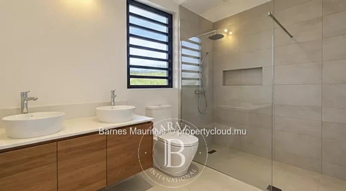 BELLE VUE - Brand New Executive Home - 3 Bedrooms