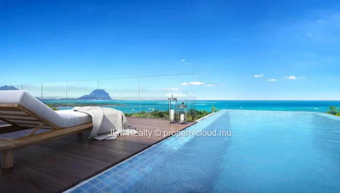 Villa de prestige à vendre à Rivière Noire, Île Maurice, avec vue exceptionnelle sur la mer et la montagne du Morne