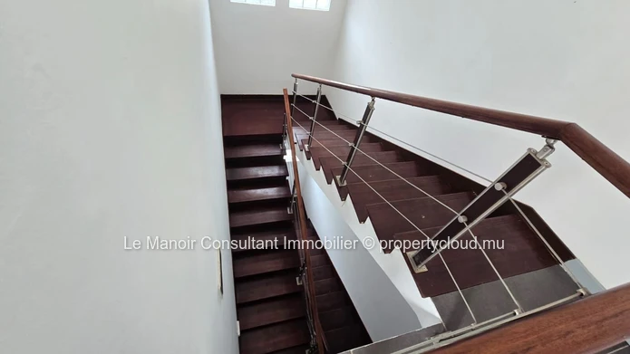 Villa de 3 chambres à vendre à Flic en Flac avec 334 m² habitables