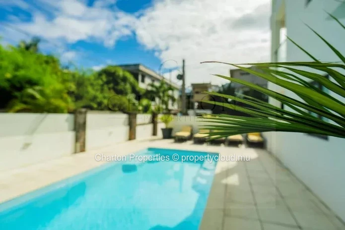 Immeuble de 8 appartements - Une adresse confidentielle à quelques pas de la plage de Trou-aux-Biches