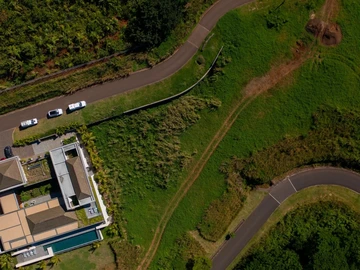 Commercial Land
