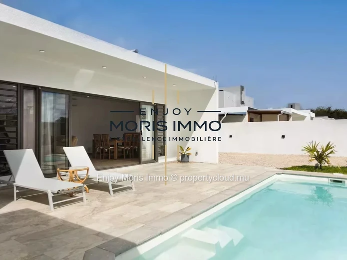 Villa contemporaine à louer en long terme à Grand Baie – Île Maurice | 250 m² | 3 chambres | Piscine privée