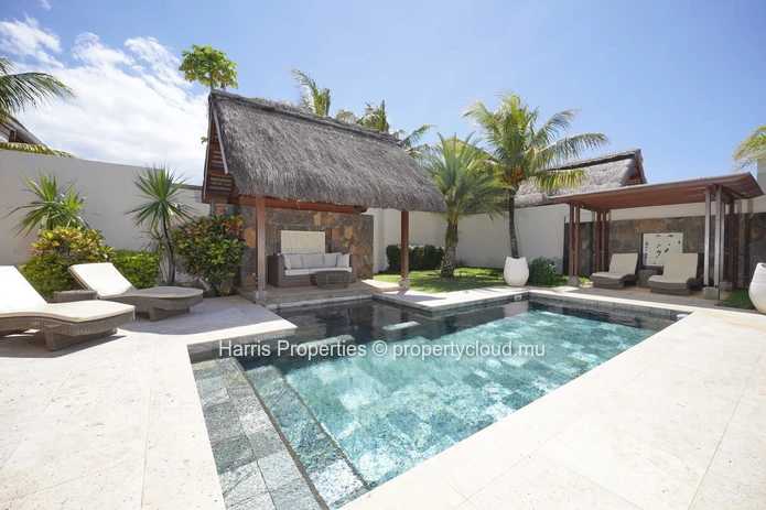 Exquisite RES villa for sale in a secure residential complex in the heart of Grand Baie