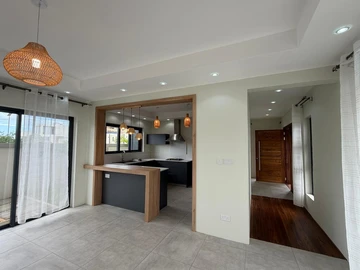 4 Bedroom Villa